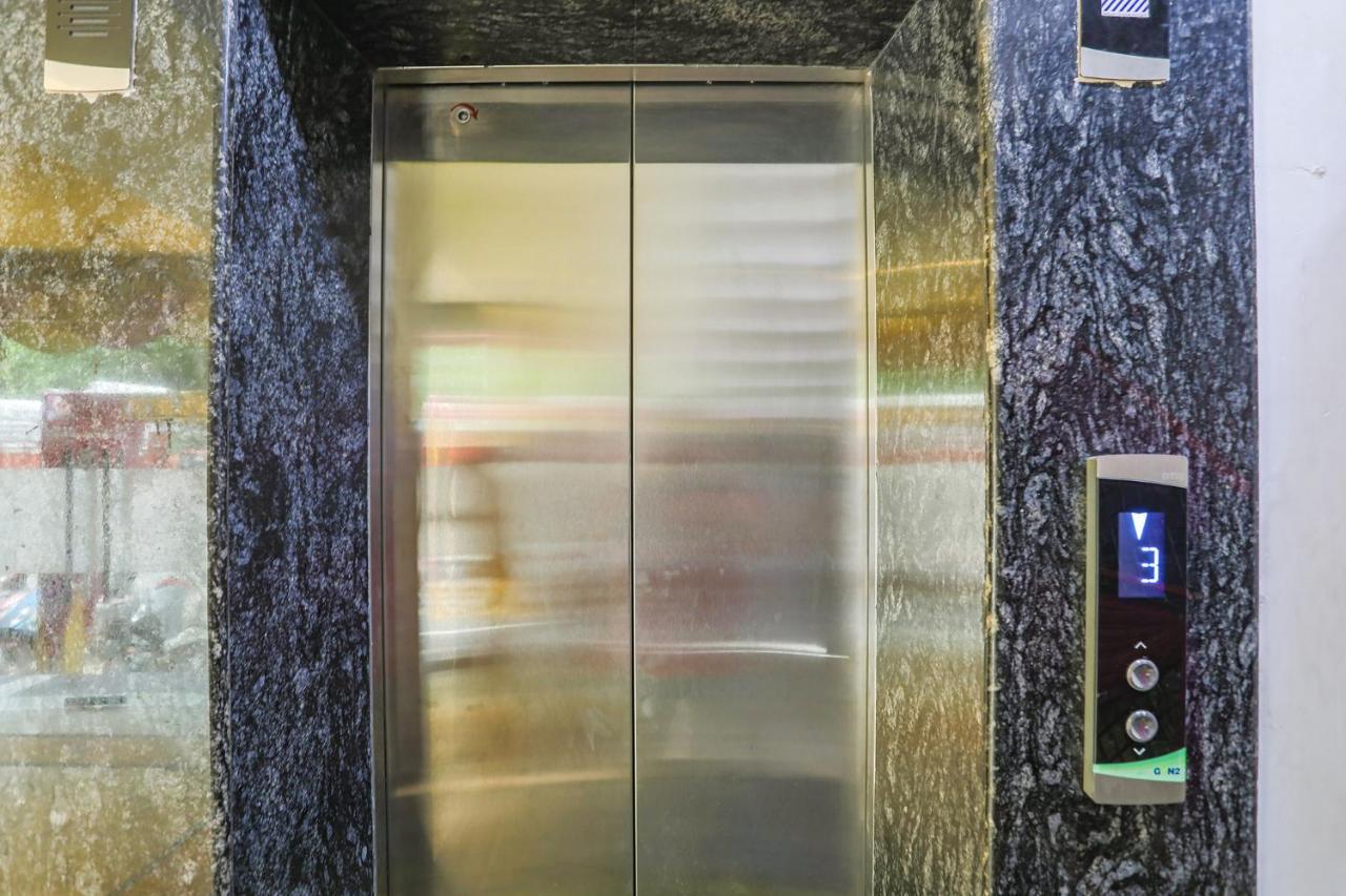 Fabhotel Naman Kanpur Exteriör bild